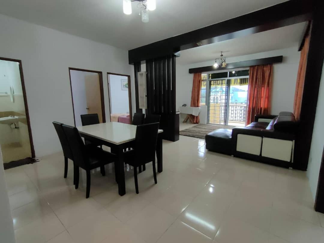 Emerald New Homstay *